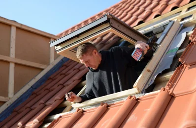 Pose de fenêtres de toit Velux à Bournel